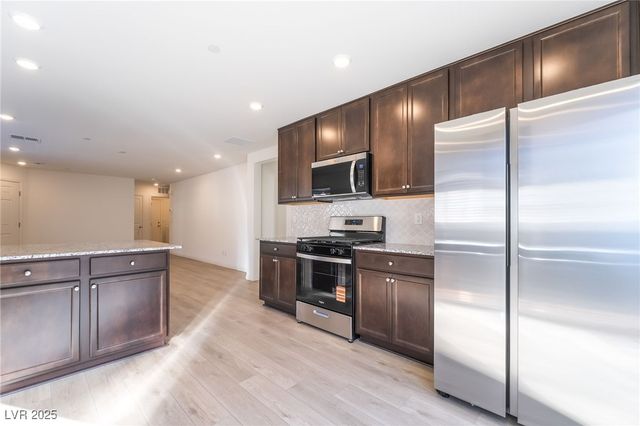 3895 Riley Rose Avenue, Las Vegas, NV 89139