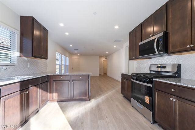 3895 Riley Rose Avenue, Las Vegas, NV 89139