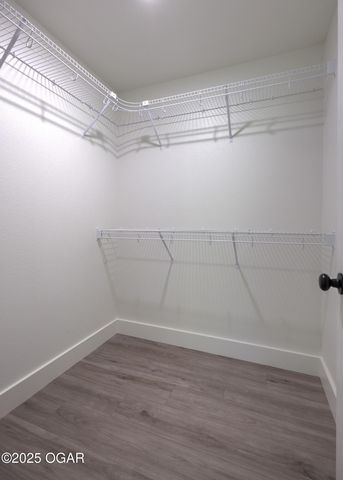 2017 Lakeview Street, Carthage, MO 64836