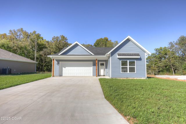 2017 Lakeview Street, Carthage, MO 64836