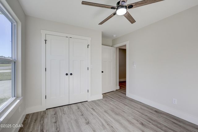 2017 Lakeview Street, Carthage, MO 64836