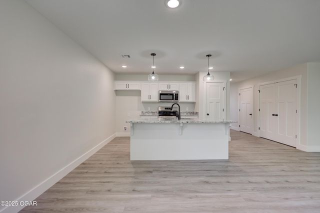 2017 Lakeview Street, Carthage, MO 64836