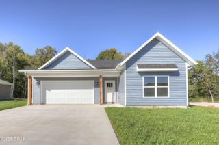2017 Lakeview Street, Carthage, MO 64836