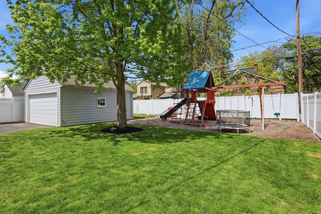 1632 Grenoble Road, Columbus, OH 43221
