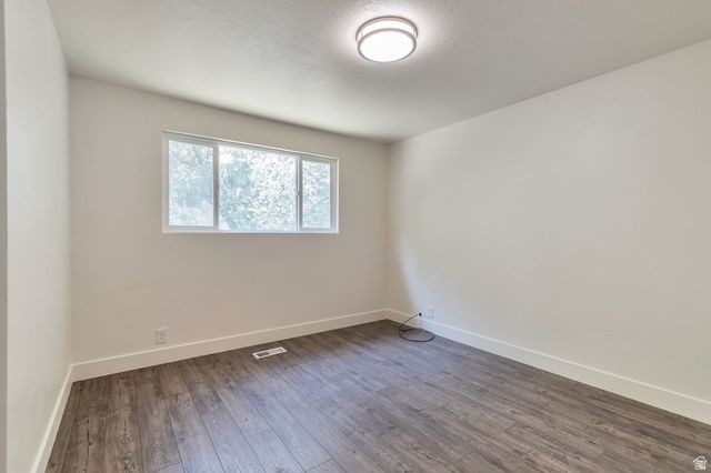 3930 ELAINE DR, Salt Lake City, UT 84120