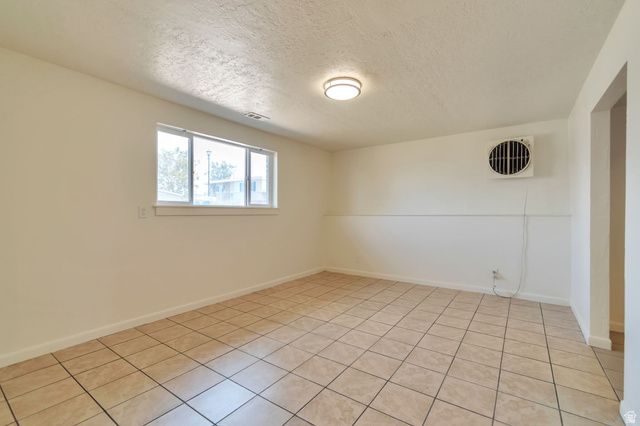 3930 ELAINE DR, Salt Lake City, UT 84120