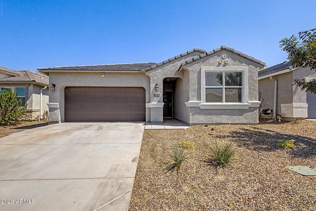 3328 W SEAVER Avenue, Apache Junction, AZ 85120 — exterior