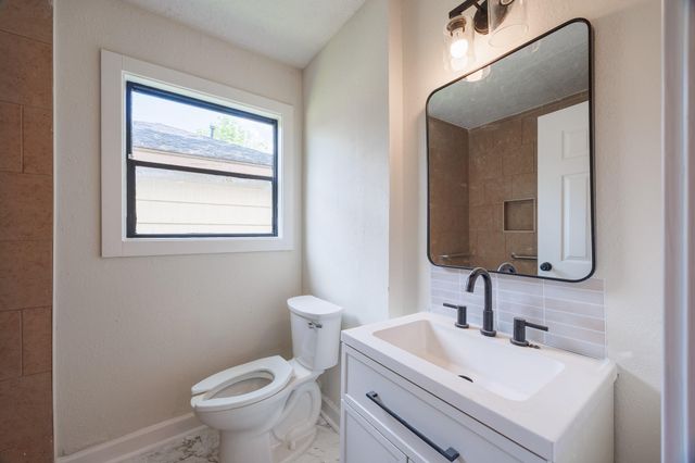 5618 Southbrook Street, Houston, TX 77033