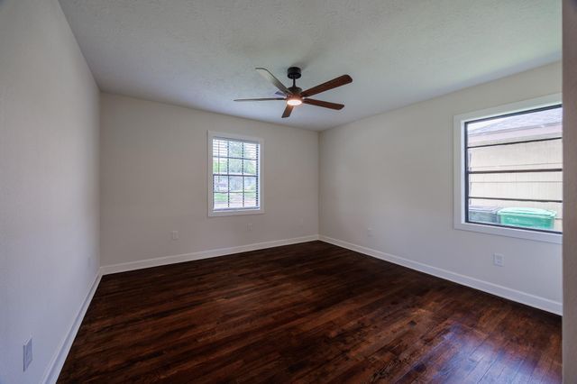 5618 Southbrook Street, Houston, TX 77033