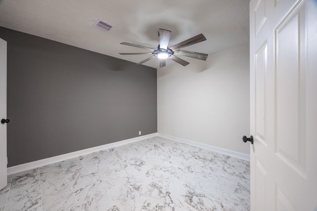 5618 Southbrook Street, Houston, TX 77033