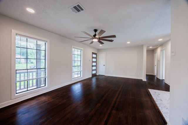 5618 Southbrook Street, Houston, TX 77033