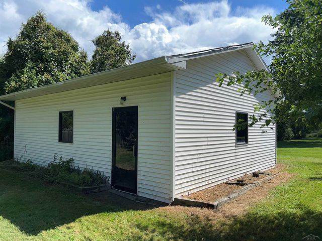 4810 Mackinaw Road, Saginaw Twp, MI 48603