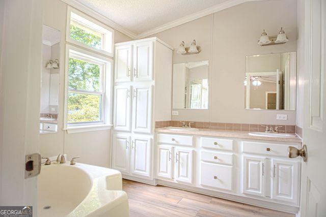 25 Deep Water Road, Mansfield, GA 30055