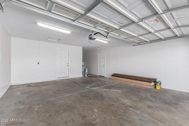 5107 W HARMONT Drive, Glendale, AZ 85302