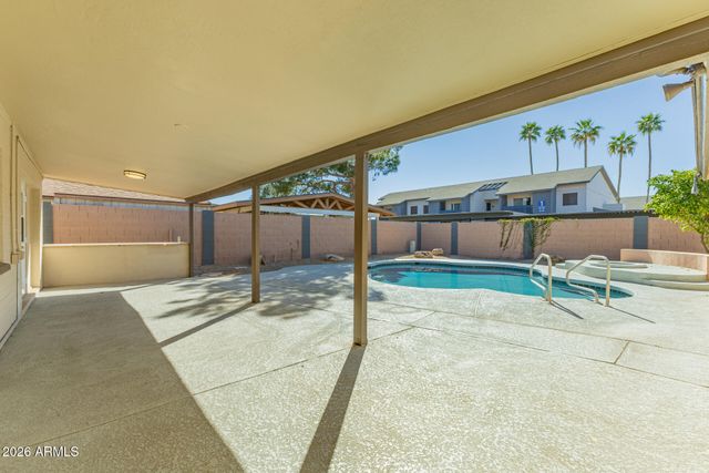 5107 W HARMONT Drive, Glendale, AZ 85302