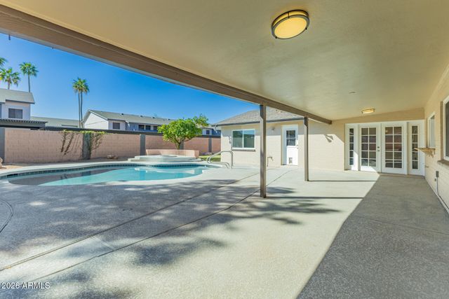 5107 W HARMONT Drive, Glendale, AZ 85302