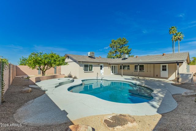 5107 W HARMONT Drive, Glendale, AZ 85302