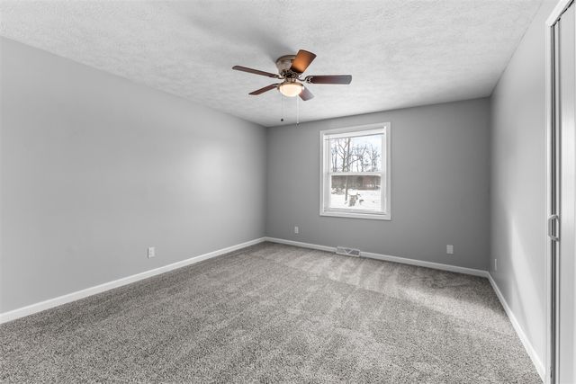 2340 E Mosherville Road, Jonesville, MI 49250