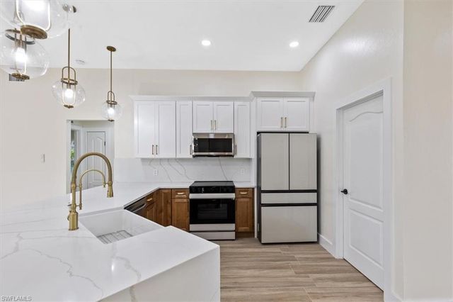 12809 Vista Pine CIR, Fort Myers, FL 33913