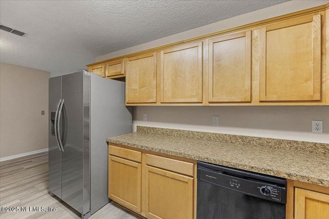 4527 CLAIRMONT Road, Jacksonville, FL 32207