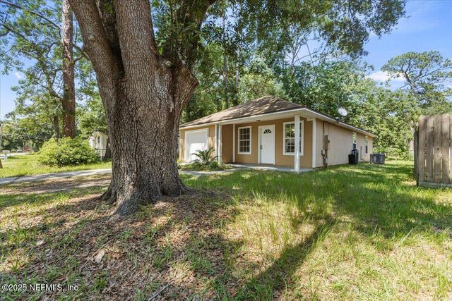 4527 CLAIRMONT Road, Jacksonville, FL 32207