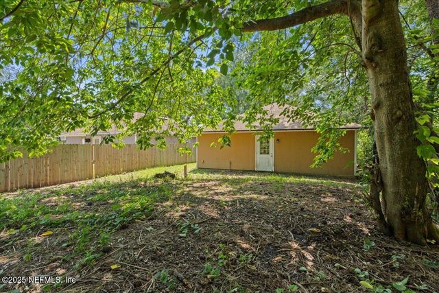 4527 CLAIRMONT Road, Jacksonville, FL 32207