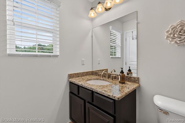 1731 Algonquian Trail, Lake Orion, MI 48362