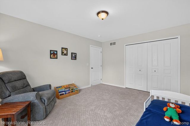 1731 Algonquian Trail, Lake Orion, MI 48362