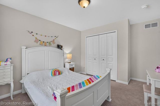 1731 Algonquian Trail, Lake Orion, MI 48362