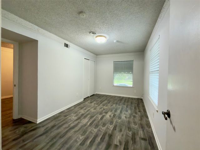 6455 Waverly Way, Fort Worth, TX 76116