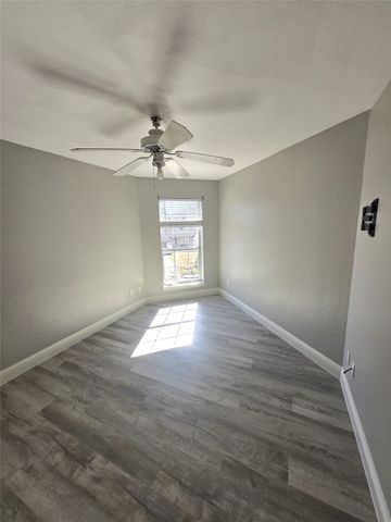 400 Buckskin Drive, Red Oak, TX 75154