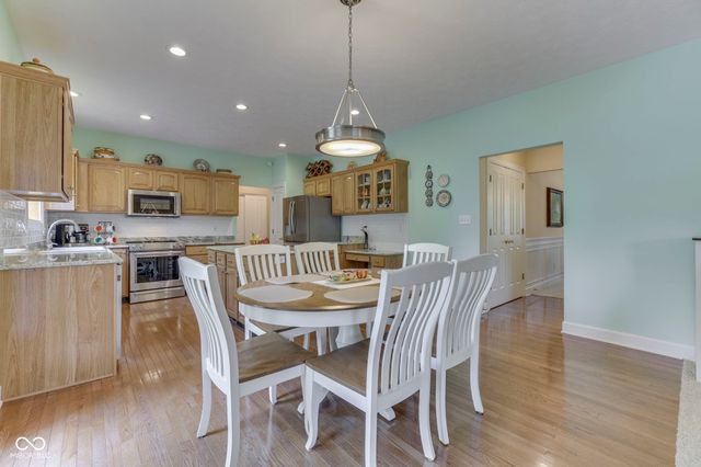 4814 Goldenrain Court, Indianapolis, IN 46237
