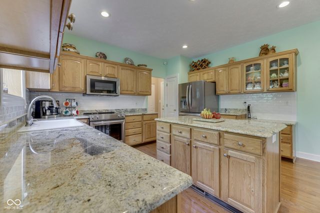 4814 Goldenrain Court, Indianapolis, IN 46237