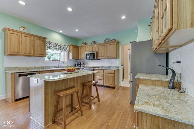 4814 Goldenrain Court, Indianapolis, IN 46237