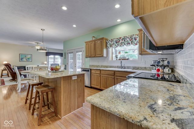 4814 Goldenrain Court, Indianapolis, IN 46237