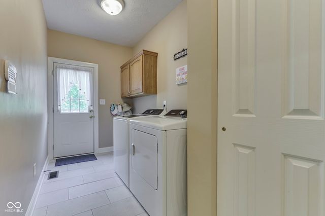 4814 Goldenrain Court, Indianapolis, IN 46237