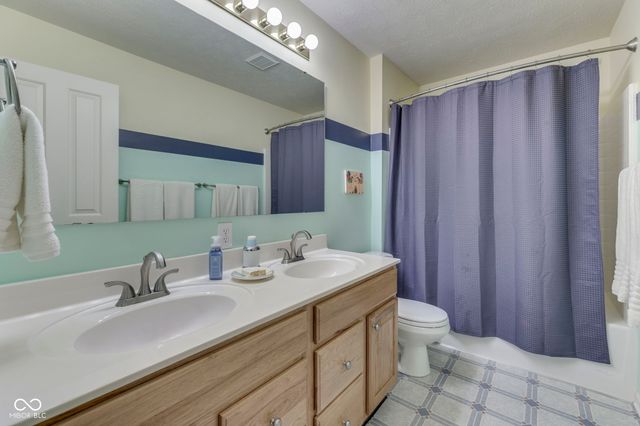 4814 Goldenrain Court, Indianapolis, IN 46237