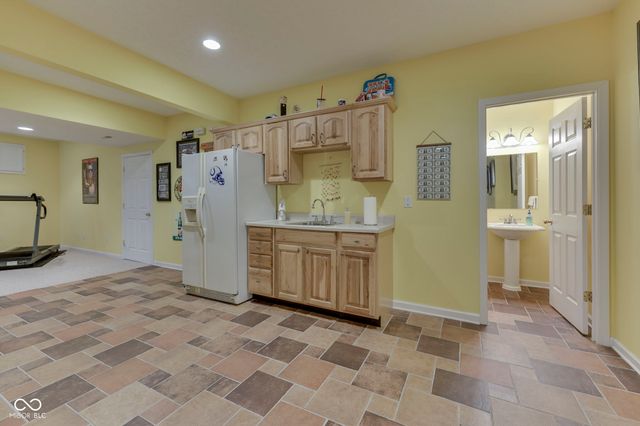 4814 Goldenrain Court, Indianapolis, IN 46237
