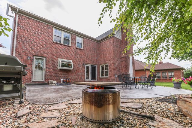 4814 Goldenrain Court, Indianapolis, IN 46237