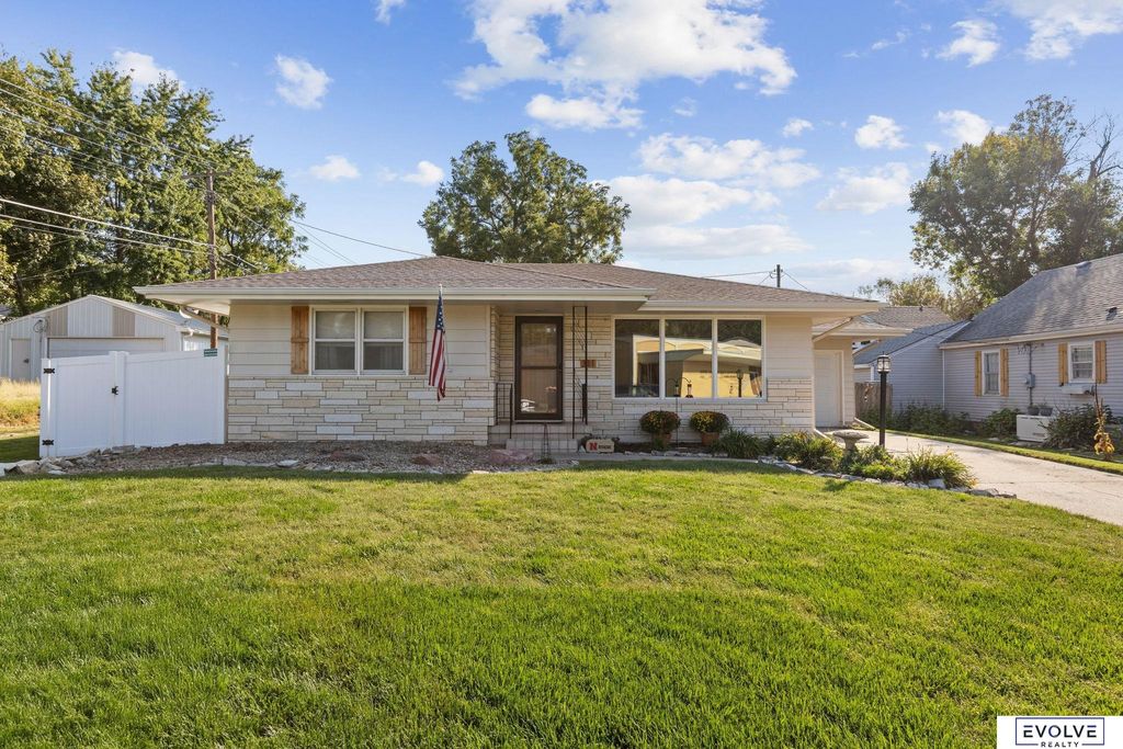 311 N 8th Street, Plattsmouth, NE 68048