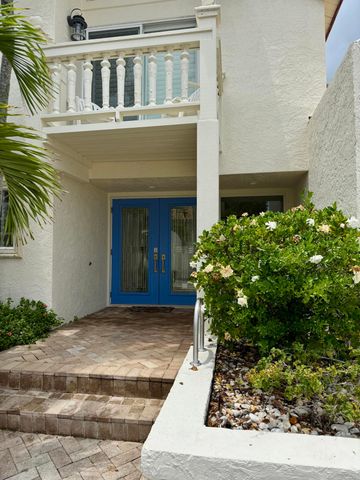 104 W Spearfish Lane, Jupiter, FL 33477