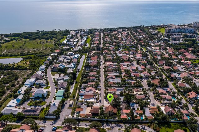 104 W Spearfish Lane, Jupiter, FL 33477