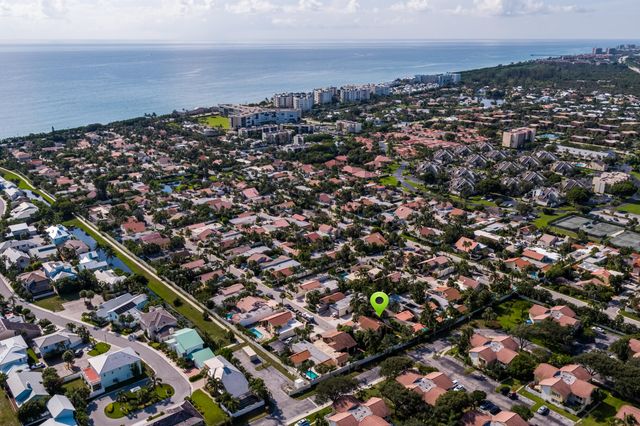 104 W Spearfish Lane, Jupiter, FL 33477