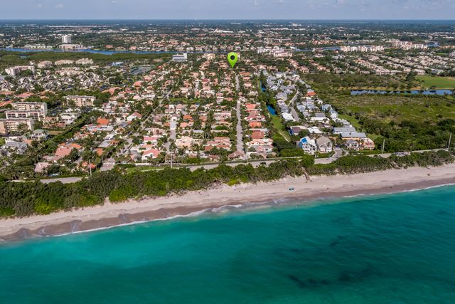 104 W Spearfish Lane, Jupiter, FL 33477