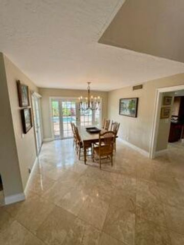 104 W Spearfish Lane, Jupiter, FL 33477