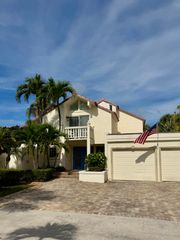 104 W Spearfish Lane, Jupiter, FL 33477
