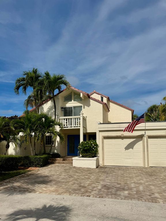 104 W Spearfish Lane, Jupiter, FL 33477