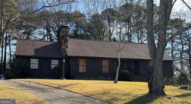 933 Viking Drive, Stone Mountain, GA 30083