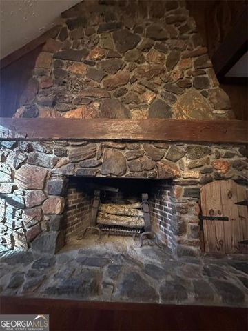 933 Viking Drive, Stone Mountain, GA 30083