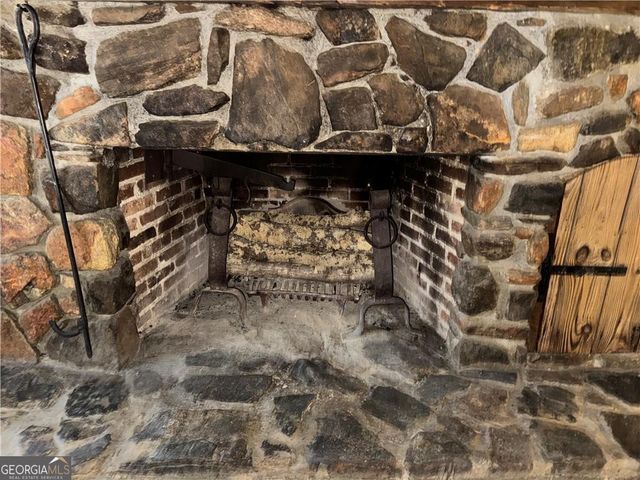 933 Viking Drive, Stone Mountain, GA 30083